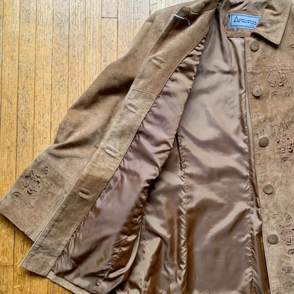 Apropos Suede Floral Embroidery Coat - Picture 6 of 8